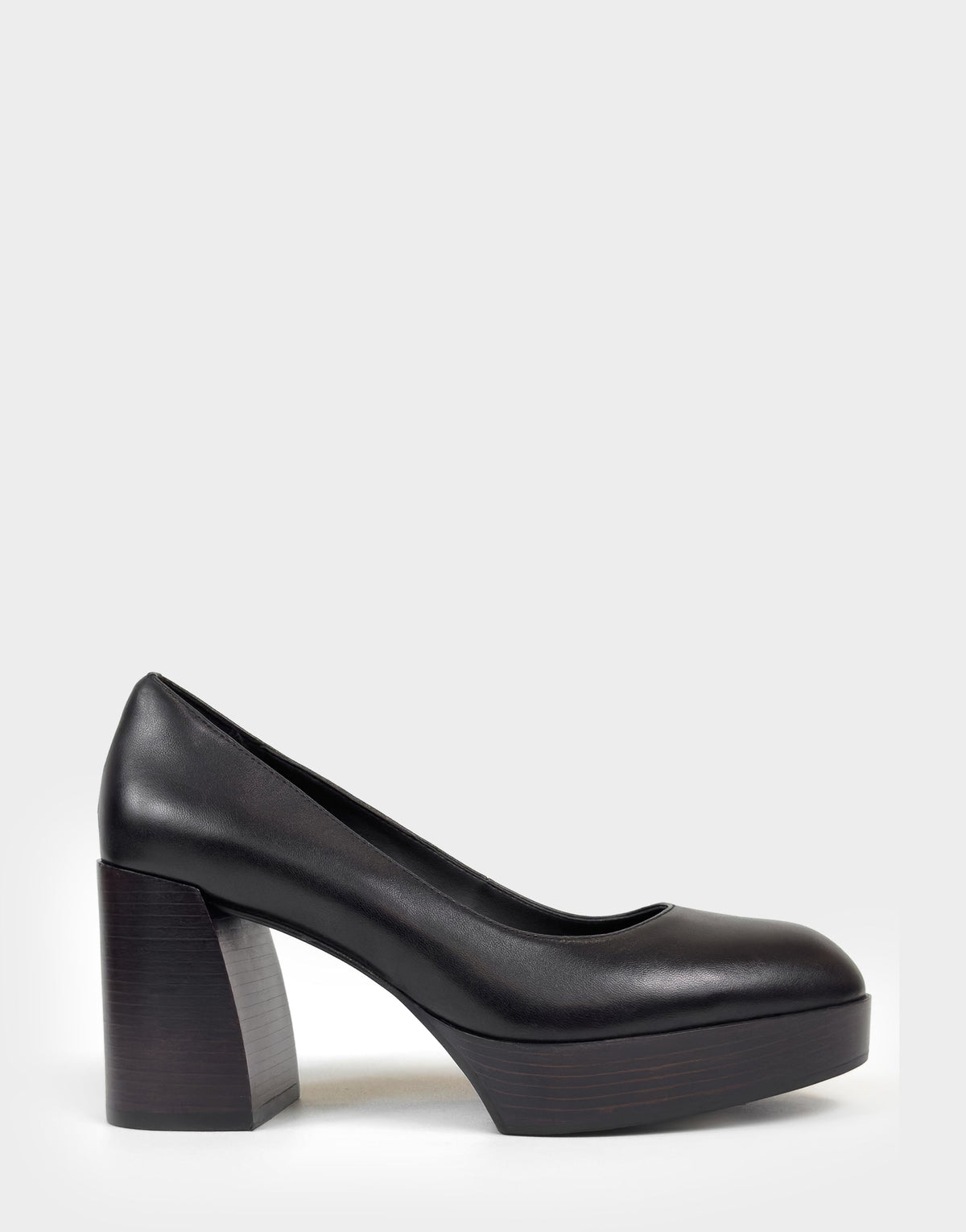 Aerosoles Women's Platform Pump in Black Leather