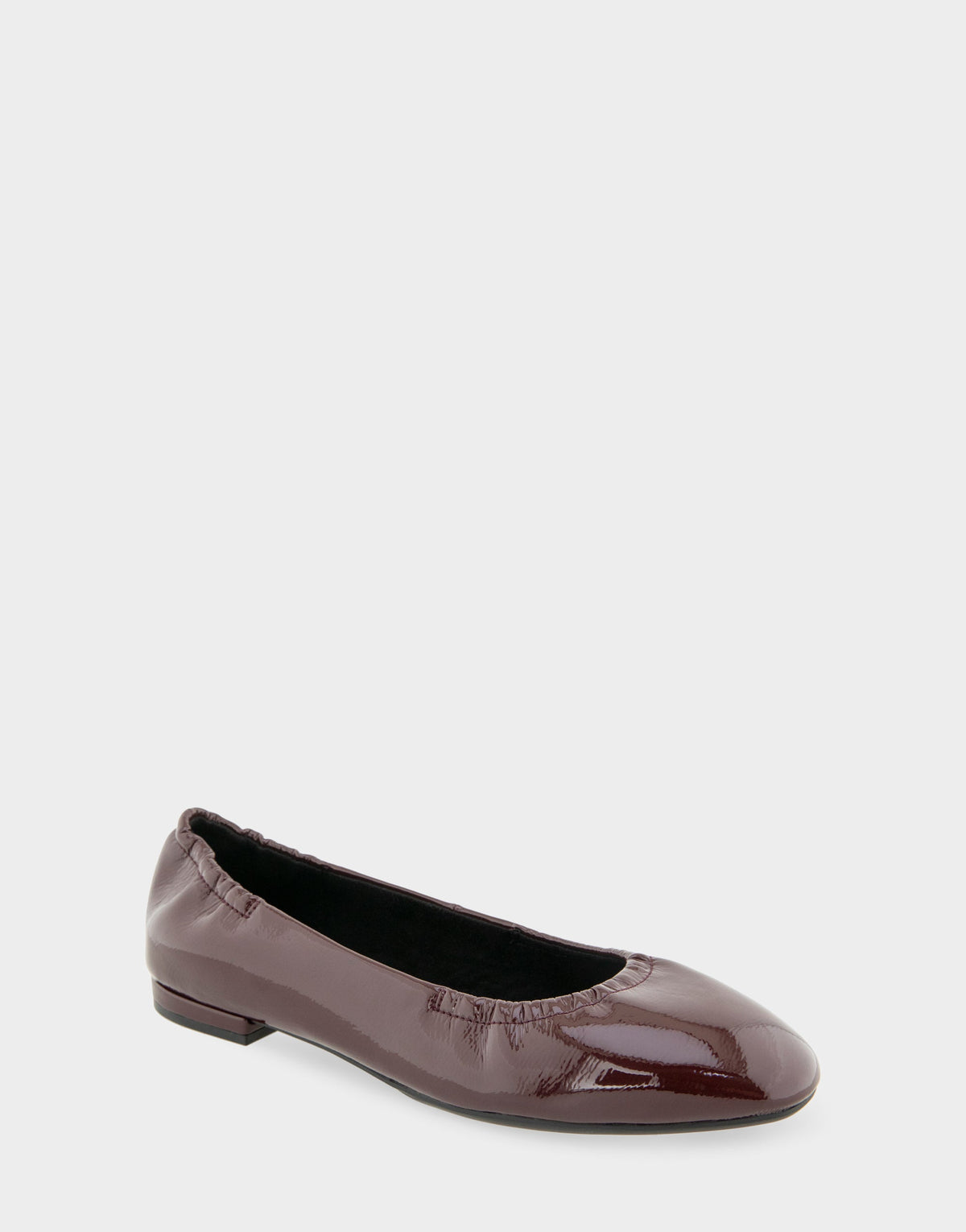 Aerosoles Women's Ballet Flat in Merlot Crinkle Patent