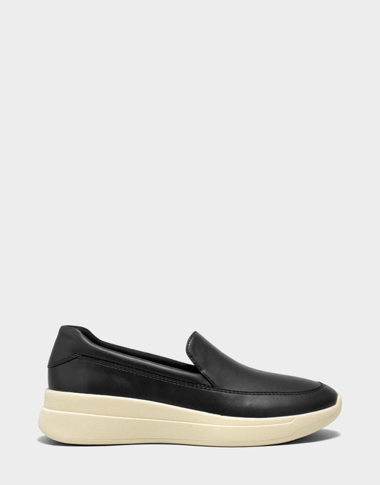 Aerosoles Comfortable Women's Mule in Black Faux Leather/neoprene