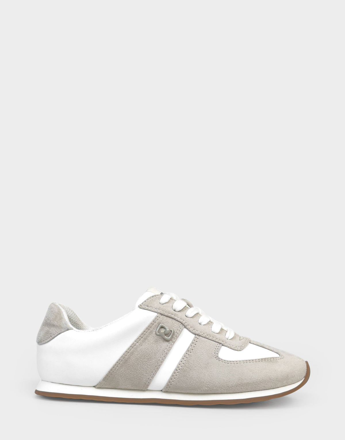 Aerosoles Comfortable Women's Lace Up Sneaker In White Faux Suede